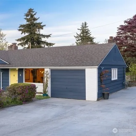 Buy this 3 bed house on 2012 Verona Street in Bellingham, WA 98225