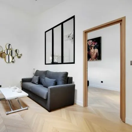 Image 3 - 93 Rue La Boétie, 75008 Paris, France - Apartment for rent