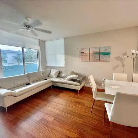 Image 8 - 9225 Collins Avenue, Surfside, FL 33154, USA - Apartment for rent