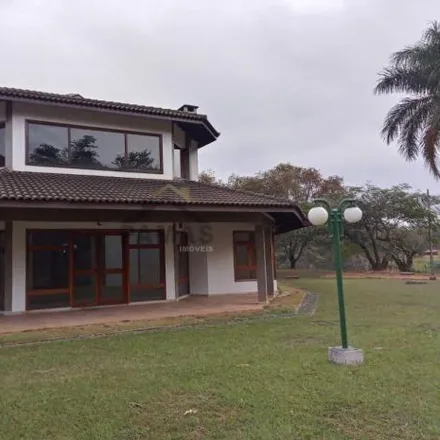 Rent this 4 bed house on Avenida Doutor Antônio Bento Ferraz in Estância Recreativa San Fernando, Valinhos - SP