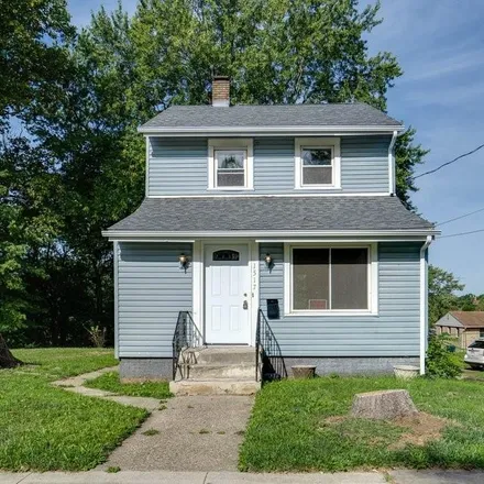 Buy this 2 bed house on 1517 Rowland Avenue Northeast in Canton, OH 44705