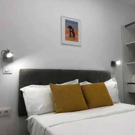 Rent this 1 bed apartment on Calle del Poeta Blas de Otero in 10, 28017 Madrid