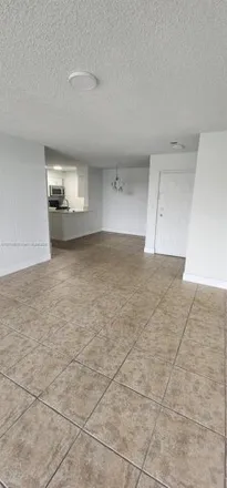 Image 8 - 2671 North Oakland Forest Drive, Broward County, FL 33309, USA - Condo for rent