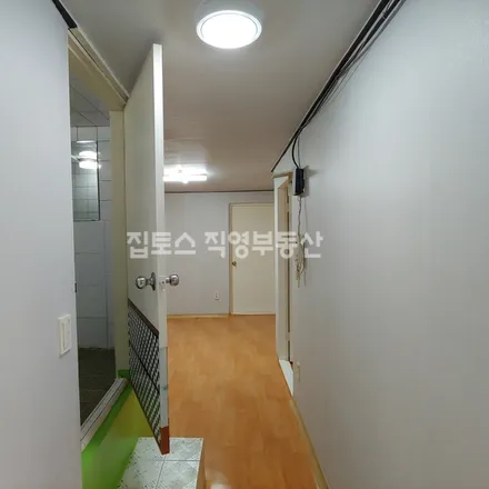 Rent this 2 bed apartment on 서울특별시 은평구 신사동 30-15