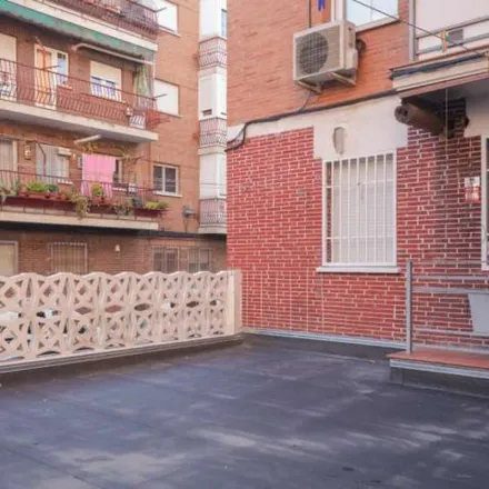 Image 7 - Calle del Amor Hermoso, 87, 28026 Madrid, Spain - Apartment for rent