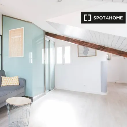 Rent this 1 bed apartment on Madrid in Palacio de Escalona y Bornos, Plaza de Carlos Cambronero