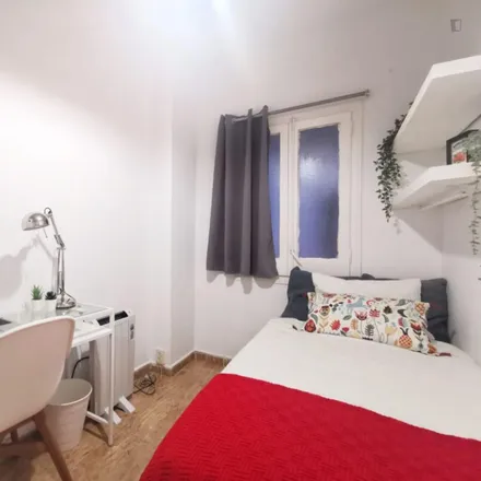 Rent this 4 bed room on Carrer de Cabanes in 16, 08004 Barcelona
