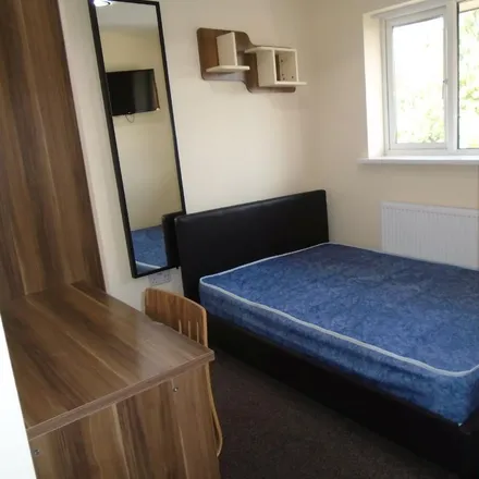 Image 7 - 90 Heeley Road, Selly Oak, B29 6EZ, United Kingdom - Room for rent