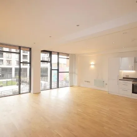 Rent this 1 bed apartment on 94 Wightman Road in London, N4 1DL