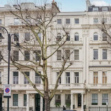 Rent this 4 bed apartment on Metrogate House in 3-7 Queen's Gate Terrace, London