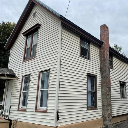 Image 2 - 42 3rd Street, Village of Ilion, NY 13357, USA - Townhouse for sale