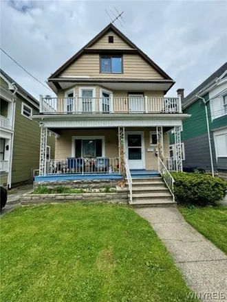 Rent this 3 bed apartment on 60 Pomona Place in Buffalo, NY 14210