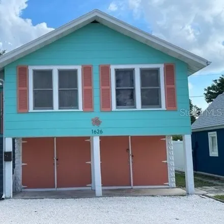 Rent this 2 bed house on 1636 27th Avenue North in Saint Petersburg, FL 33713