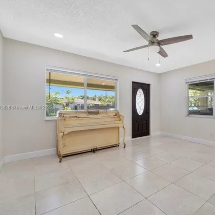 Image 3 - 1700 Northeast 49th Street, Coral Hills, Fort Lauderdale, FL 33334, USA - House for sale
