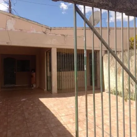 Buy this 4 bed house on QNF 16 in Taguatinga - Federal District, 72125-140