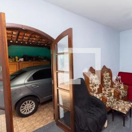 Buy this 5 bed house on Rua Bélgica in Eldorado, Contagem - MG