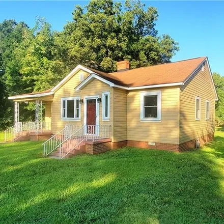 Buy this 3 bed house on 3016 South Main Street in Anderson County, SC 29624