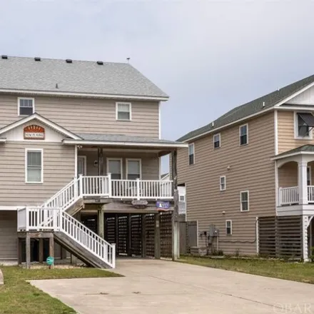 Buy this 4 bed house on 2612 South Memorial Avenue in Nags Head, NC 27959