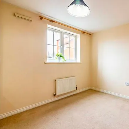 Image 5 - Whitcliffe Gardens, West Bridgford, NG2 6UE, United Kingdom - Apartment for sale