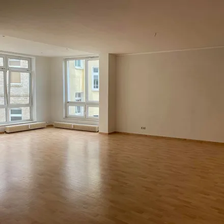 Rent this 5 bed apartment on Stolperstein J.+K. Rautenberg in Ludwig-Wucherer-Straße, 06108 Halle (Saale)