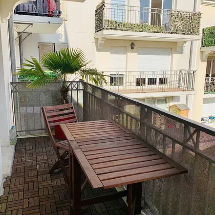 Rent this 3 bed apartment on 3 Rue Django Reinhardt in 91320 Wissous, France