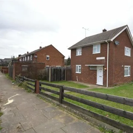 Buy this 3 bed house on unnamed road in Luton, LU4 9PE