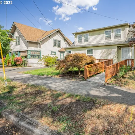 Image 1 - 3776 Southeast 8th Avenue, Portland, OR 97202, USA - House for sale
