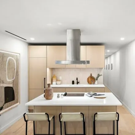Image 4 - 200 West 109th Street, New York, NY 10025, USA - Condo for sale
