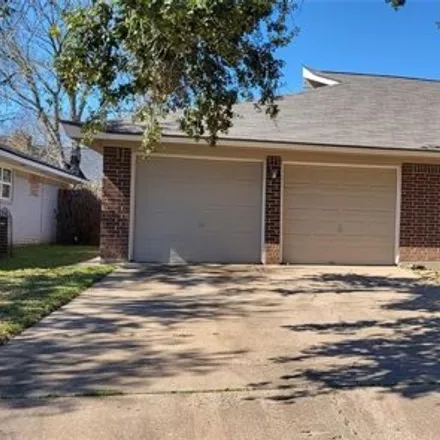 Buy this 3 bed house on 935 North Amy Drive in Deer Park, TX 77536