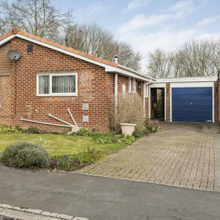 Buy this 3 bed house on Hardwell Close in Grove, OX12 0BN