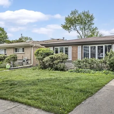 Buy this 3 bed house on 9532 Lavergne Avenue in Skokie, IL 60077