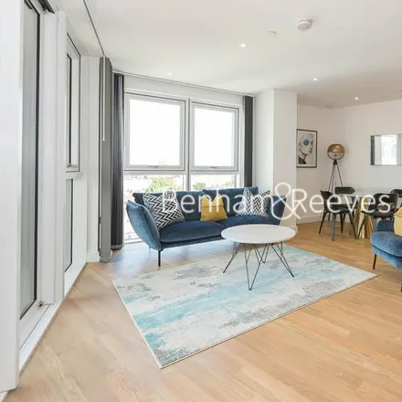 Rent this 2 bed apartment on Wandsworth Road in London, SW8 2FW