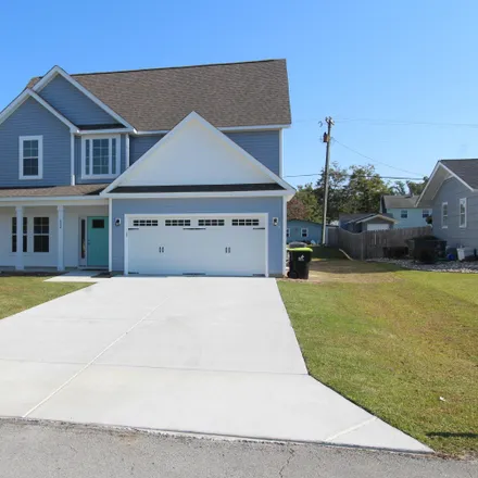 Rent this 4 bed house on 198 Russell Lane in Carteret County, NC 28584
