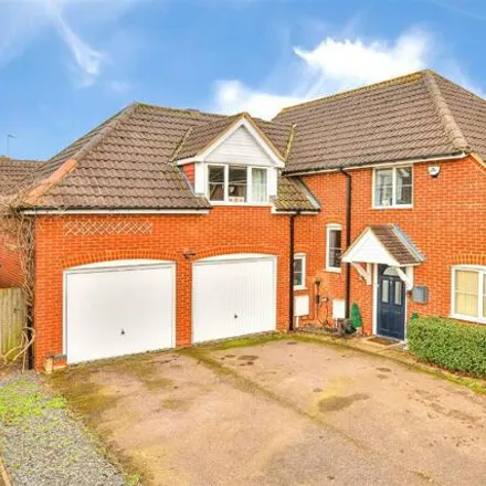 Buy this 4 bed house on Windsor Drive in Thrapston, NN14 4XH