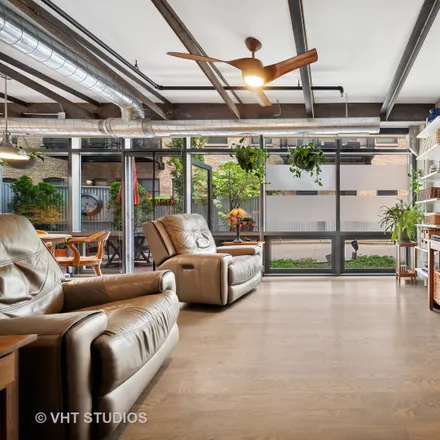 Image 3 - 1810-1822 West Grace Street, Chicago, IL 60618, USA - Loft for sale