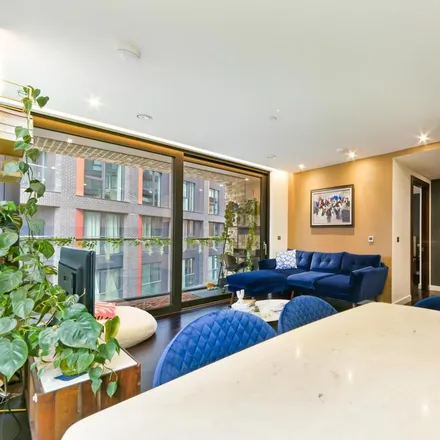 Image 2 - Gooch House, Malthouse Road, London, SW8 5AX, United Kingdom - Apartment for rent