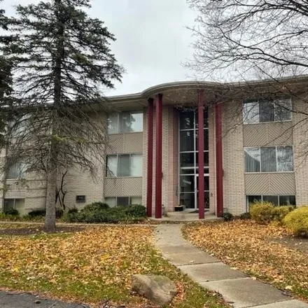 Buy this 2 bed condo on 33200 Kingslane Court in Farmington, Oakland County