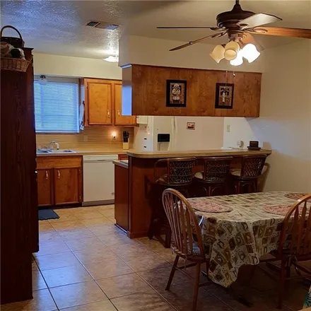 Image 8 - 308 Kissling Avenue, Robstown, TX 78380, USA - House for sale