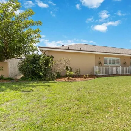 Image 3 - 460 Saint Lucia Court, South Patrick Shores, Brevard County, FL 32937, USA - House for sale
