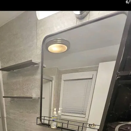 Image 1 - New York, NY - House for rent