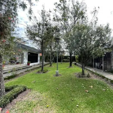Buy this 4 bed house on Oe2M in 170606, Quito