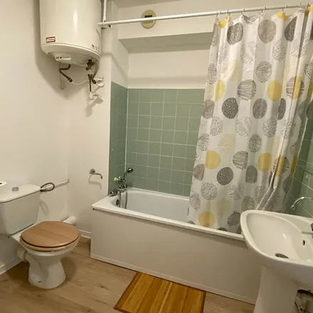 Rent this 1 bed apartment on 36 Rue Jeanne d'Arc in 45000 Orléans, France