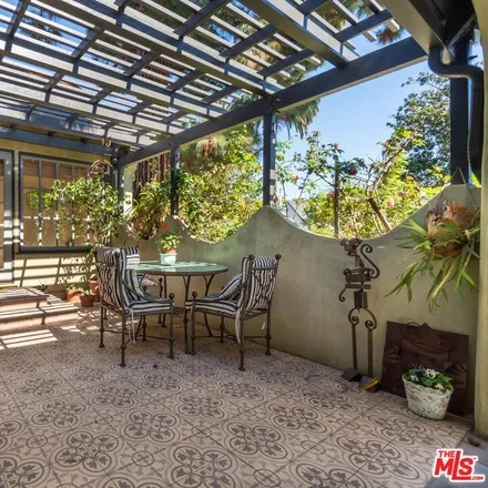 Image 8 - 1243 South Genesee Avenue, Los Angeles, CA 90019, USA - House for sale