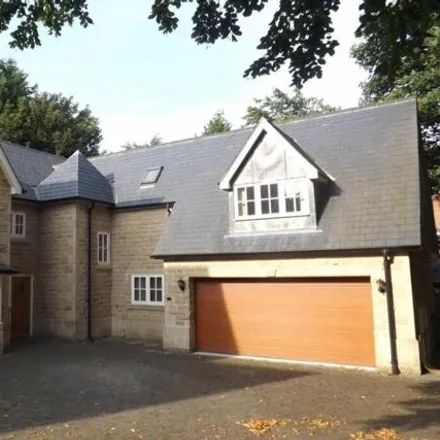 Rent this 5 bed house on Crow Hill Rise in Mansfield Woodhouse, NG19 7AY