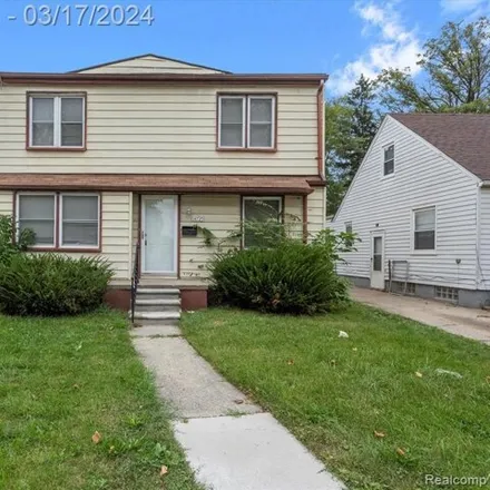 Buy this 4 bed house on 14757 Agnes Avenue in Eastpointe, MI 48021