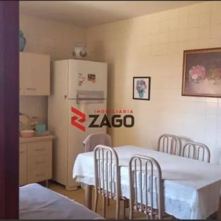 Buy this 3 bed house on Rua Dona Rafa Cecílio in Vila Cruzeiro do Sul, Uberaba - MG