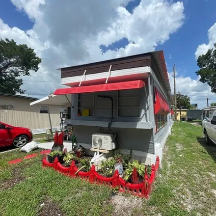 Image 2 - 7508 Clover Dr, Port Richey, Florida, 34668 - Apartment for sale
