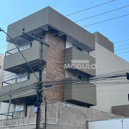 Buy this 3 bed apartment on Avenida Professor José Inácio de Souza in Umuarama, Uberlândia - MG