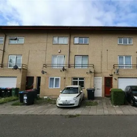 Buy this 5 bed townhouse on Coltsfoot Place in Milton Keynes, MK14 7DB