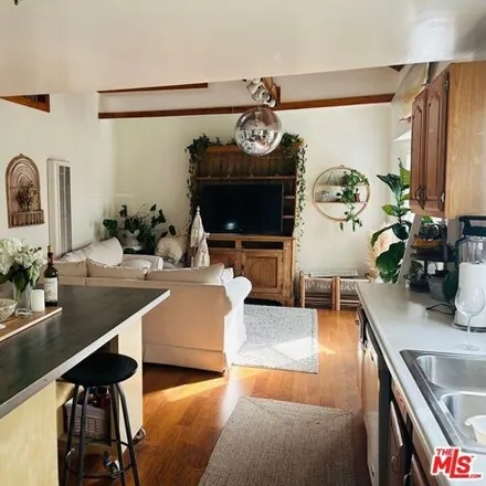 Rent this 3 bed house on 2737 3rd Street in Santa Monica, CA 90405
